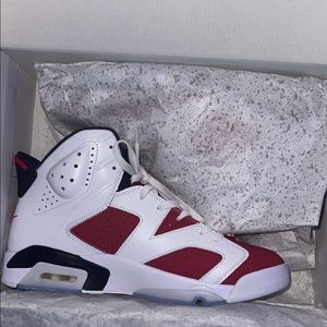 Carmine size 10.5